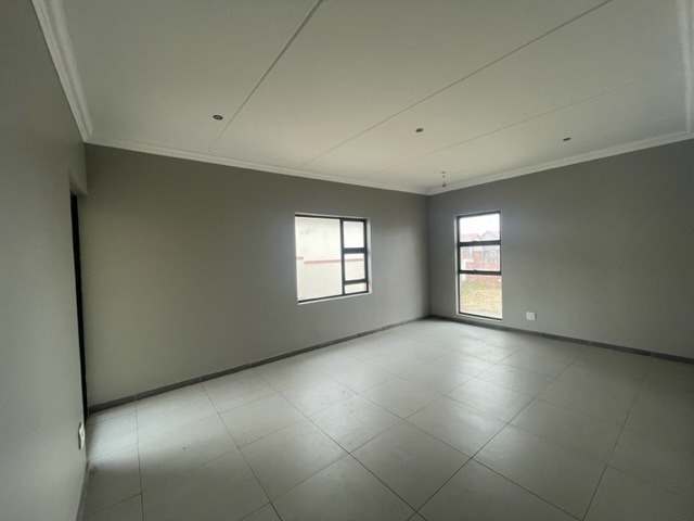 4 Bedroom Property for Sale in Wild Olive Estate Free State